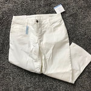 White Capri Pants